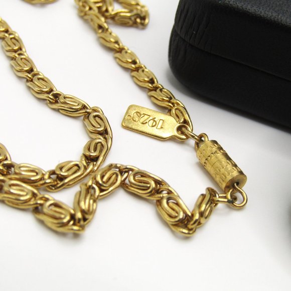 Vintage 1928 Locket Necklace Rose Enamel Victorian Revival 32" Long - Picture 7 of 7